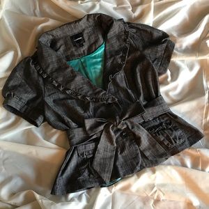 Gray Short Sleeve Blazer with Tie and Ruffles Sz L